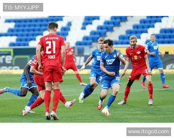 深圳足球队阵地战体系解析与战术创新探讨